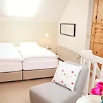 Gut Kattenhoehlen Lägenhet