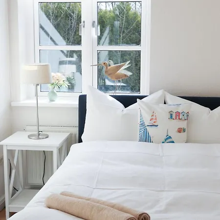 Gut Kattenhoehlen Apartamento *